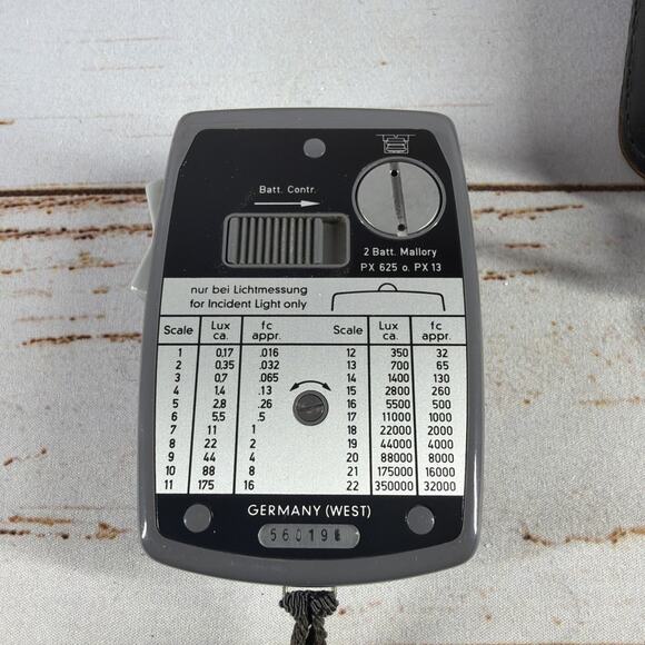 Gossen Luna Pro Light Meter Analog Ambient w/ Leather Case Tested - Picture 3 of 6